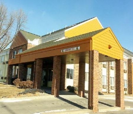 Sunset Inn & Suites Lincoln Extérieur photo