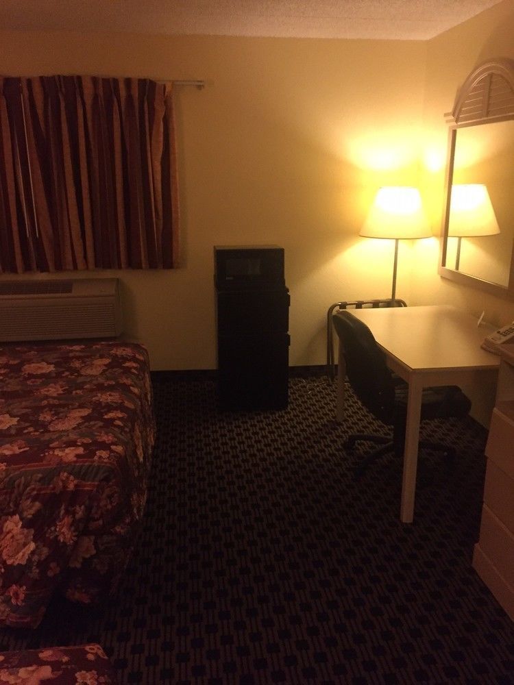 Sunset Inn & Suites Lincoln Extérieur photo
